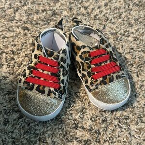 Brand new baby girl crib shoes